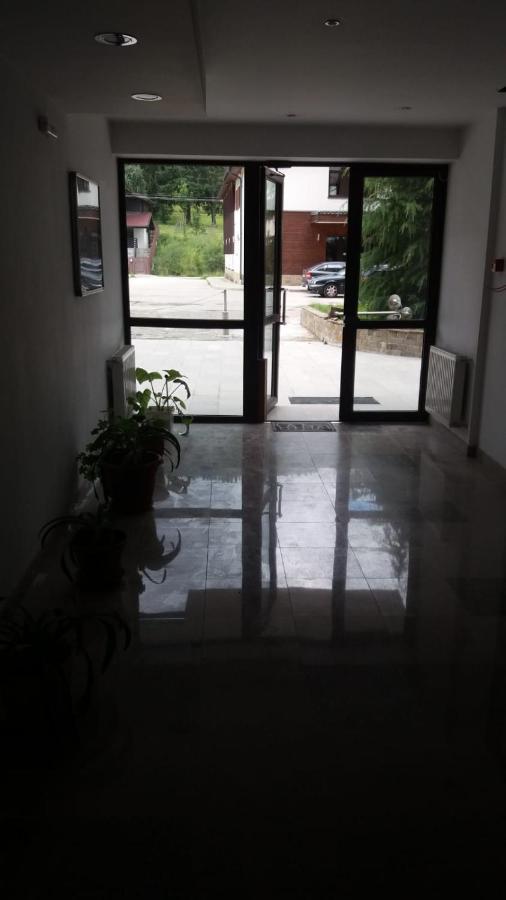 Ferienwohnung Sophie Apartament Sinaia Exterior foto